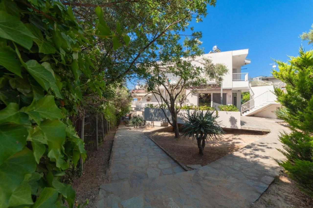 Althea Suites By Rentalspro Services - Nea Moudania Halkidiki Экстерьер фото