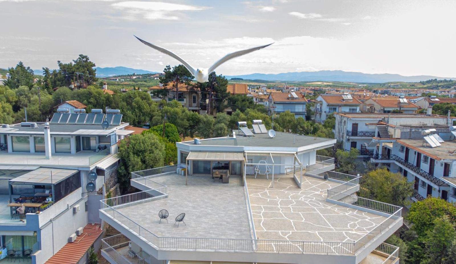 Althea Suites By Rentalspro Services - Nea Moudania Halkidiki Экстерьер фото